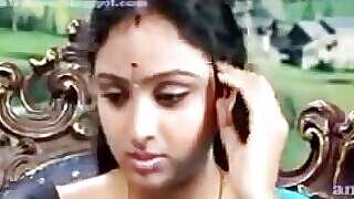 Jižanská kráska si užívá žhavou tamilskou scénu s hřebcem, předvádějící bohatou akci na prsou.