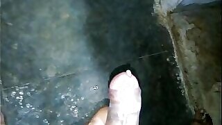 Вруће Телугу рибе се препуштају дивљој 69 сесији, показујући своје оралне вештине и ватрену страст у овом врућем видеу.